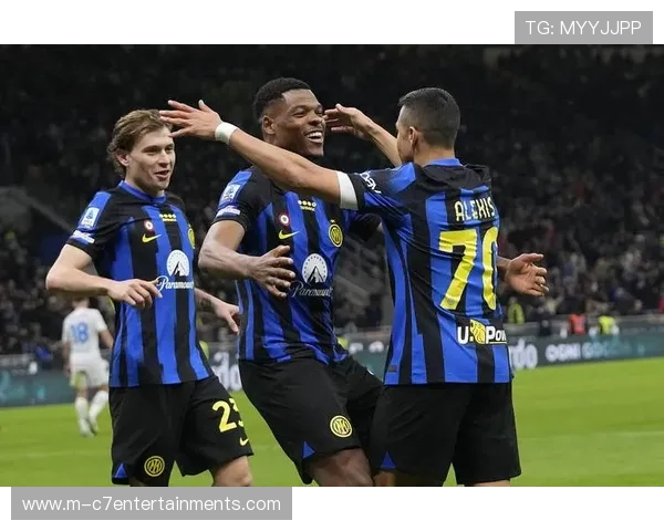 劳塔罗意甲射手榜登顶,赛季进球效率持续领先 劳塔罗意甲射手榜登顶,赛季进球效率持续领先