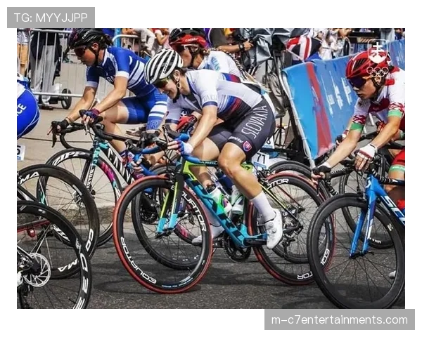 通讯：战胜甲状腺癌重返赛场——比利时自行车名将埃菲·内普专访